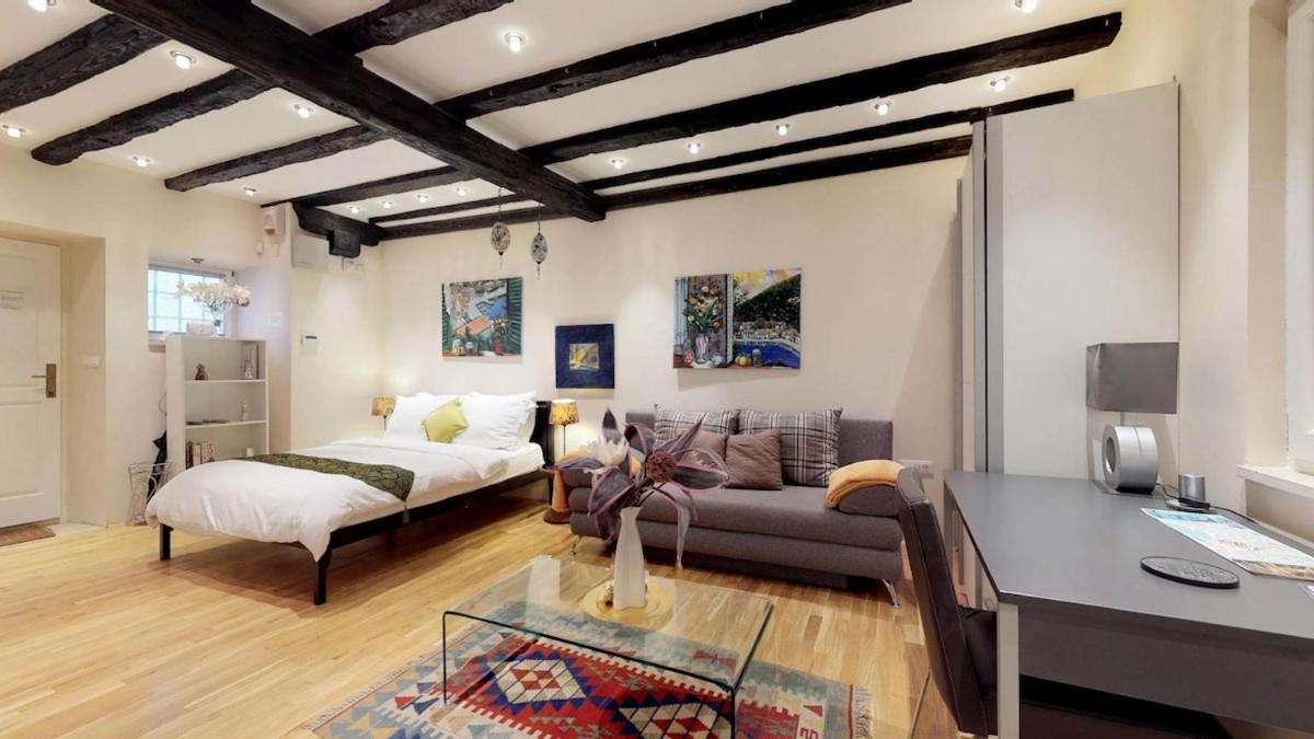 Diocletian Studio Apartments สปลิท ภายนอก รูปภาพ