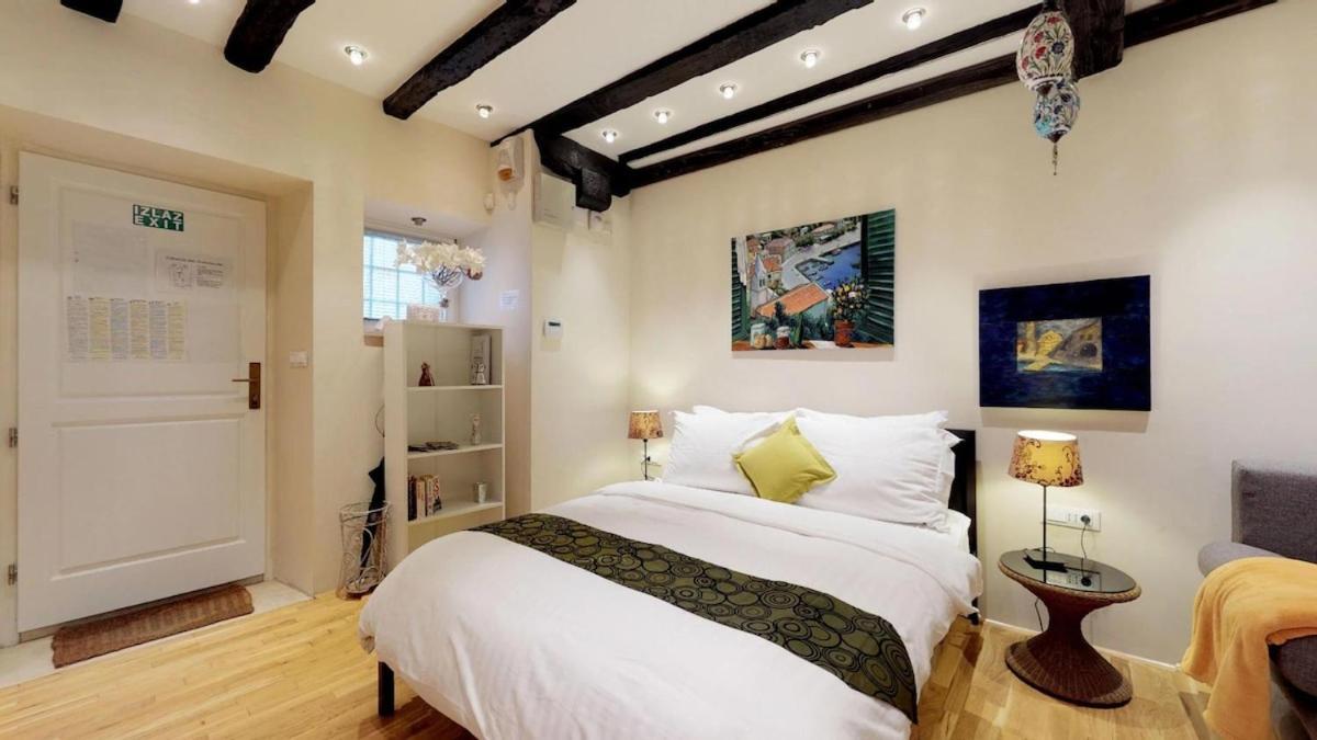 Diocletian Studio Apartments สปลิท ภายนอก รูปภาพ